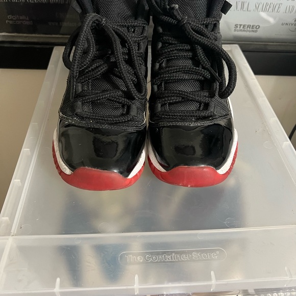 Jordan 11 Retro Bred - Picture 3 of 3